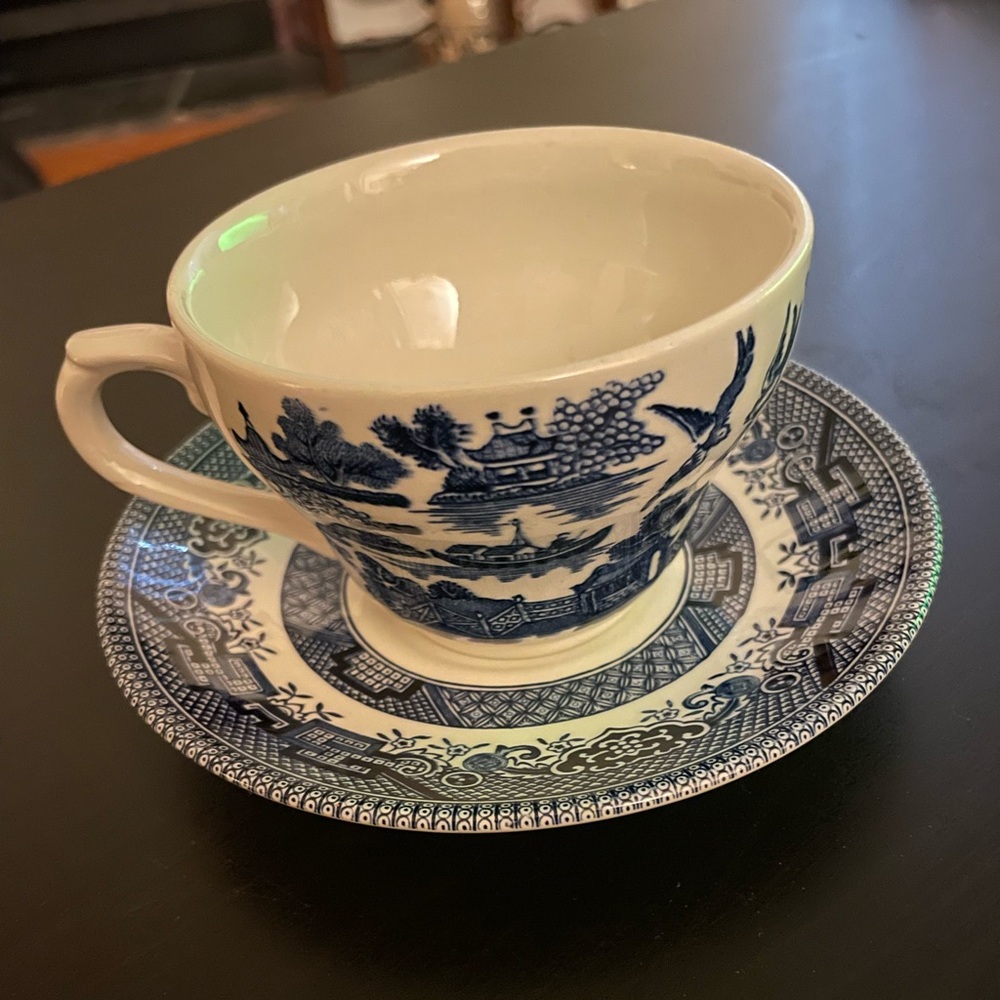 Beautiful Churchill Willow Pattern Teacup and saucer